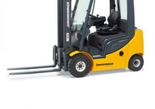 Wózki widłowe z silnikiem wysokoprężnym Jungheinrich DFG 320s