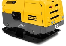 Rewersyjne Zagęszczarki / płyty wibracyjne Atlas Copco LH 800