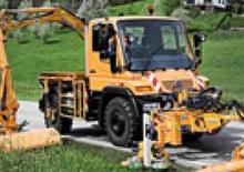 Traktory miejskie z zaczepem przednim Unimog U 300