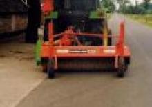 Mocowane zamiatarki Holaras A 220