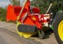 Mocowane zamiatarki Adler K 560-135