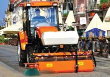 Mocowane zamiatarki Pronar ZM 2000