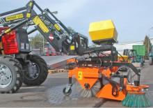 Mocowane zamiatarki Pronar ZM 2000 