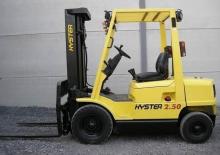 Elektryczne wielokierunkowe wózki widłowe Hyster RM 2.5