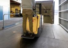 Elektryczne wózki paletowe platformowe Caterpillar NPV20N3D