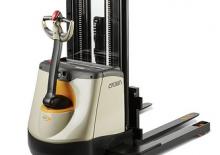 Wózki paletowe elektryczne Crown SX 3000-40 TT-4899