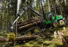 Forwardery John Deere 1210 G