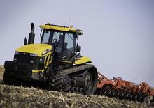 Ciągniki na gąsienicach gumowych Challenger MT865 C