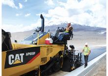 Gąsienicowe rozściełacze asfaltu Caterpillar AP655F