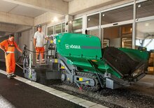 Gąsienicowe rozściełacze asfaltu Vögele Super 700i