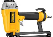 Gwoździarki i zszywacze elektryczne DEWALT D51257K