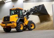 Ładowarki kołowe JCB 411 HT