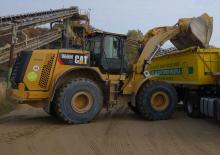 Ładowarki kołowe Caterpillar 966M XE