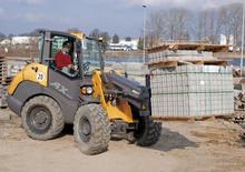 Ładowarki kołowe Mecalac AX 850