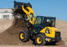 Ładowarki kołowe Komatsu WA70-7
