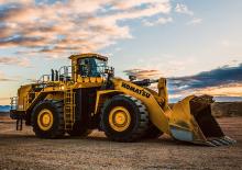 Ładowarki kołowe Komatsu WA800-8E0