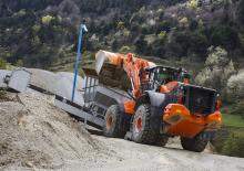 Ładowarki kołowe Hitachi ZW 330-5