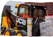 Ładowarki o sterowaniu burtowym JCB 210
