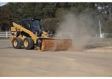 Ładowarki o sterowaniu burtowym Caterpillar 262D