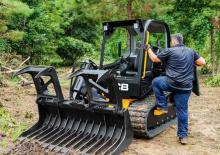 Ładowarki o sterowaniu burtowym JCB 270T