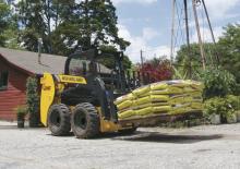 Ładowarki o sterowaniu burtowym New Holland L216