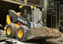 Ładowarki o sterowaniu burtowym Volvo MC115C
