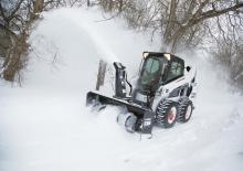 Ładowarki o sterowaniu burtowym Bobcat S590