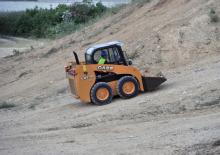 Ładowarki o sterowaniu burtowym Case SR130