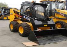 Ładowarki o sterowaniu burtowym XCMG XT750