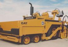 Kołowa betoniarka drogowa Caterpillar AP1200