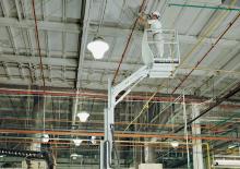 Kołowe platformy robocze z masztem pionowym Lift-A-Loft AMR40-18