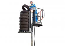 Kołowe platformy robocze z masztem pionowym Faraone Elevah 5 Tires 