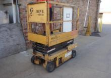 Kołowe podnośniki nożycowe Grove-Manlift SM 2232 E