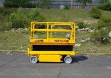 Kołowe podnośniki nożycowe Grove-Manlift SM 3248 E