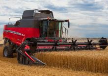 Kombajny zbożowe Massey Ferguson Beta 7370