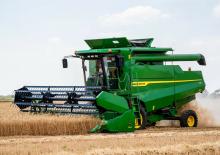 Kombajny zbożowe John Deere C1 200