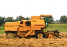Kombajny zbożowe New Holland Clayson 8040