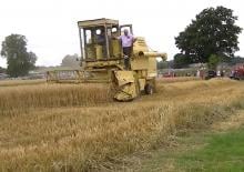 Kombajny zbożowe New Holland Clayson M 122