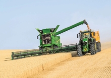 Kombajny zbożowe John Deere S770 