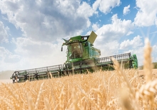 Kombajny zbożowe John Deere S780 HM 