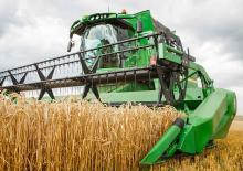 Kombajny zbożowe John Deere T 550 i LL