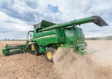 Kombajny zbożowe John Deere T 560