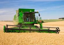 Kombajny zbożowe John Deere T 560 i LL