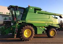Kombajny zbożowe John Deere T 660 HM