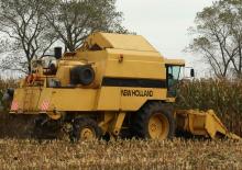 Kombajny zbożowe New Holland TF44