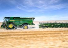 Kombajny zbożowe John Deere X9 1100  