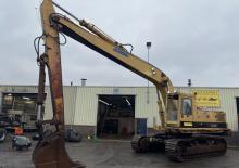 Koparki gąsienicowe Caterpillar 235 C