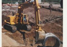 Koparki gąsienicowe Caterpillar 245