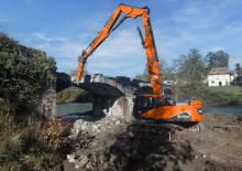Koparki gąsienicowe Develon DX245DM-7