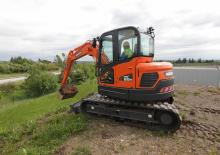 Koparki gąsienicowe Doosan DX85R-3